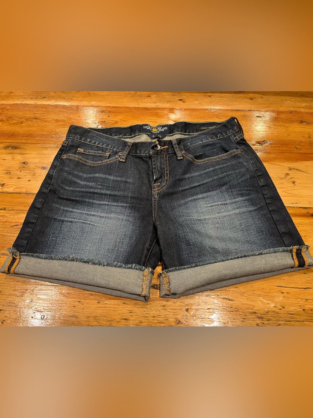 NWOT Lucky Brand Abbey Shorts in Denim - Picture 2 of 7